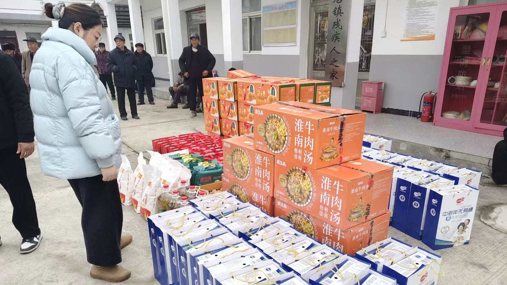 走访慰问暖民心，关怀帮扶聚党心——安徽旭咚食品科技有限公司党支部开展主题党日活动